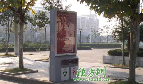   廣告垃圾箱驚艷亮相廣東汕頭街道。