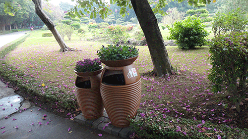  汕頭玻璃鋼花盆垃圾桶，點(diǎn)綴公園好環(huán)境。