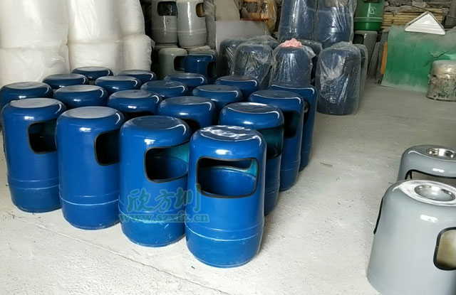 深圳龍華福城街道玻璃鋼分類(lèi)垃圾桶廠家生產(chǎn)圖